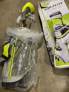 lot 11 image: GW TOP FLITE JR 5-8 BR LH Golf  Junior & Teen Package Sets Customer returns see pictures