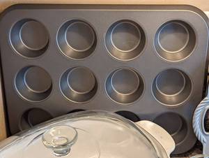 Assorted Bakeware