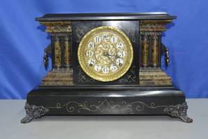Antique Mantel Wind Up Clock