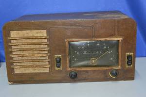1947 Zenith tube Radio
