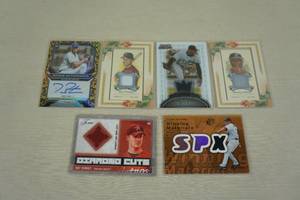 lot 110 image: Baseball Jersey and Auto Cards - Willis, Sanchez, Roy Oswalt