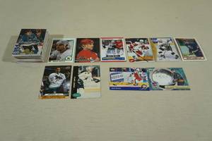 lot 142 image: Hockey Cards - Late 80s to Early 00s