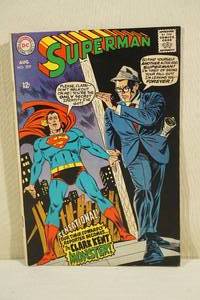 lot 187 image: Superman #209 Comic Book - 12c