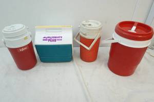 cooler jugs, igloo lunch mate
