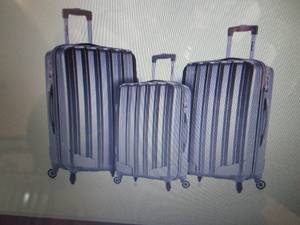 lot 7 image: Rockland 3-Pc. Metallic Spinner Upr...
