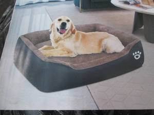lot 51 image: Dog Bed...