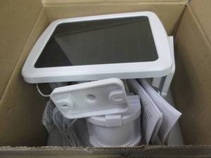 lot 79 image: Solar Powered Securtiy Light...