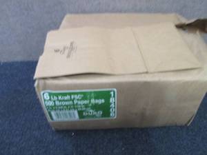 lot 201 image: 500 ct pk - 6 lb Kraft Bags Lunch B...