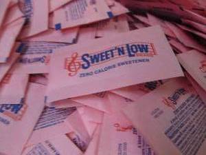 lot 209 image: Case of 2000 pks Sweet N Low...