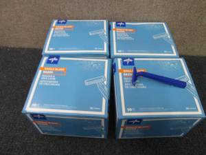 lot 217 image: 4- 50 pks Medline Single Blade Faci...