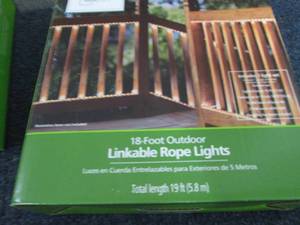 lot 263 image: 3 Mainstays 18 ft Outdoor Linkable ...
