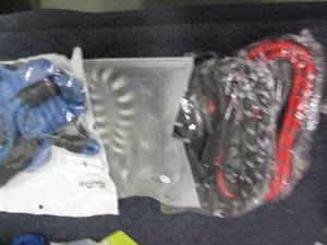 lot 319 image: 4 Leashes...