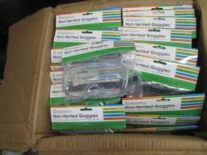 lot 356 image: Case of 120 Accutech AntiFog, Indir...