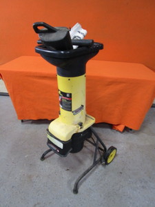 McCulloch Electric Wood Chipper Shredder