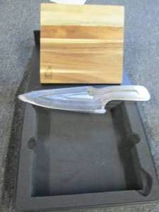 mr.moo 3 pc knife set with wood cut...