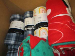 10 fleece throws ...