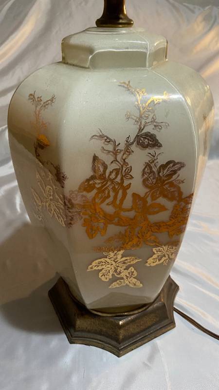 lot 25 image: Three House Lamps
