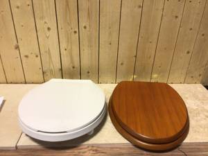 lot 58 image: ENLONGATED TOILET SEAT
