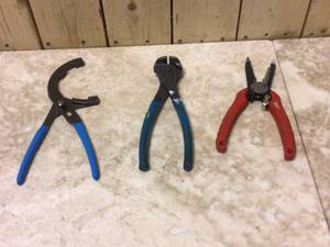 lot 71 image: MIX LOT OF PLIER TOOLS