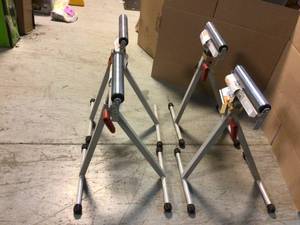 lot 90 image: HDX 43 in. Steel Roller Stand with Edge Guide