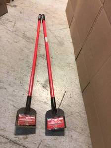 lot 93 image: Bully Tools Floor Bully 6 in. Flooring Scraper