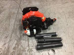 lot 106 image: ECHO216 MPH 517 CFM 58.2cc Gas 2-Stroke Cycle Backpack Leaf Blower with Tube Throttle customer return see pictures