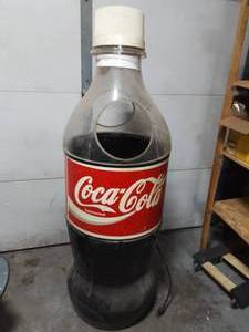 lot 1 image: Coca Cola Display Ice Cooler