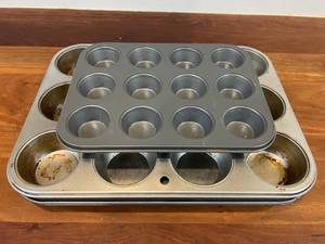 lot 30 image: Assorted Cup Cake & Muffin Tins