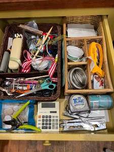 lot 83 image: Contents Of 4 Drawers - See Pics For Details - Bring Boxes