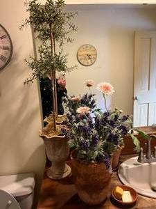 lot 94 image: Artificial Floral Flower Decor In Antique Pots