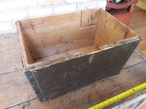 lot 61 image: Vintage Wooden Storage Box