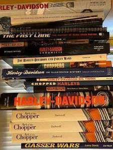 lot 177 image: HARLEY DAVIDSON & MOTORCYCLE BOOKS - LOOK NEW