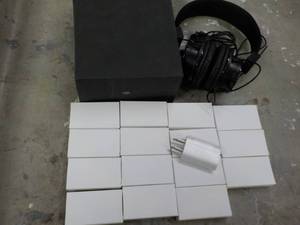 16 Wall Changers and Bluetooth Head...