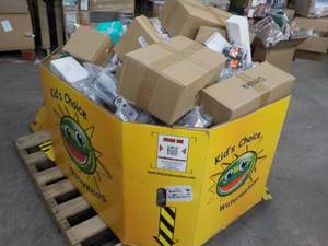 Pallet of Major Catalog Retailers S...