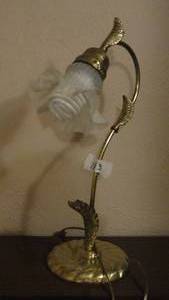 lot 183 image: Lamp