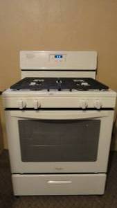lot 186 image: Whirlpool Gas Stove