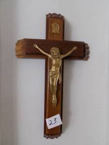 lot 23 image: Last Rights Crucifix
