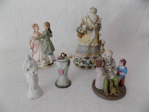 lot 36 image: Lot of Figures