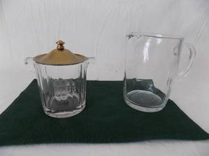 lot 37 image: Glass Pitcher & Class Ice Bucket