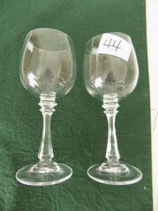 lot 44 image: Lot of Wine Glasses