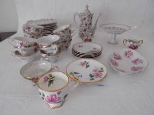 lot 49 image: Elizabethan Fine Bone China