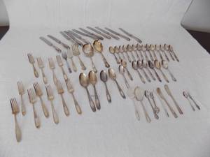 lot 52 image: 1847 Roger Bros Silver Set Plated