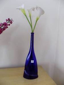 lot 59 image: Blue Vase