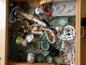 lot 71 image: Large Lot of Costume Jewelry