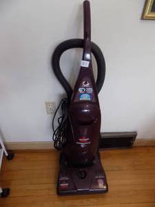 lot 87 image: Bissell Vacuum