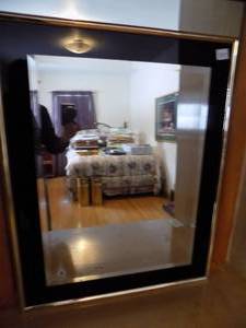 lot 107 image: Mirror