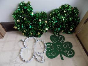 lot 143 image: Lot of St. Patricks Day Items