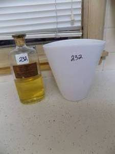 lot 232 image: Caster Oil & Flower Pot