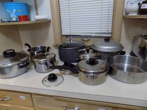 lot 240 image: Lot of Pans