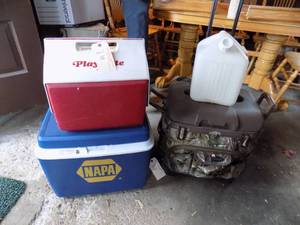 lot 310 image: Lot of Coolers